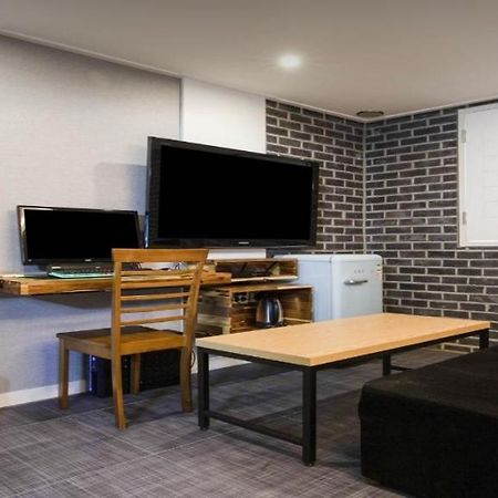 Merdi Hotel Suwon Extérieur photo