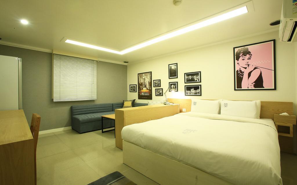 Merdi Hotel Suwon Extérieur photo
