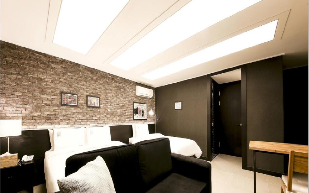 Merdi Hotel Suwon Chambre photo