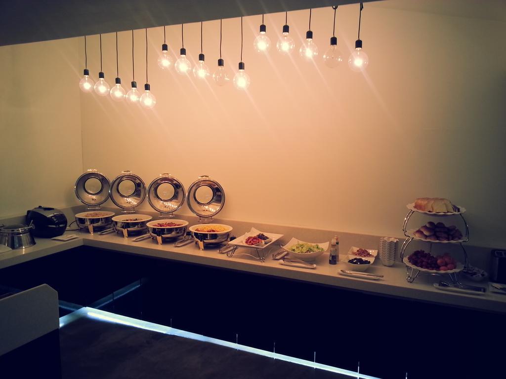 Merdi Hotel Suwon Extérieur photo
