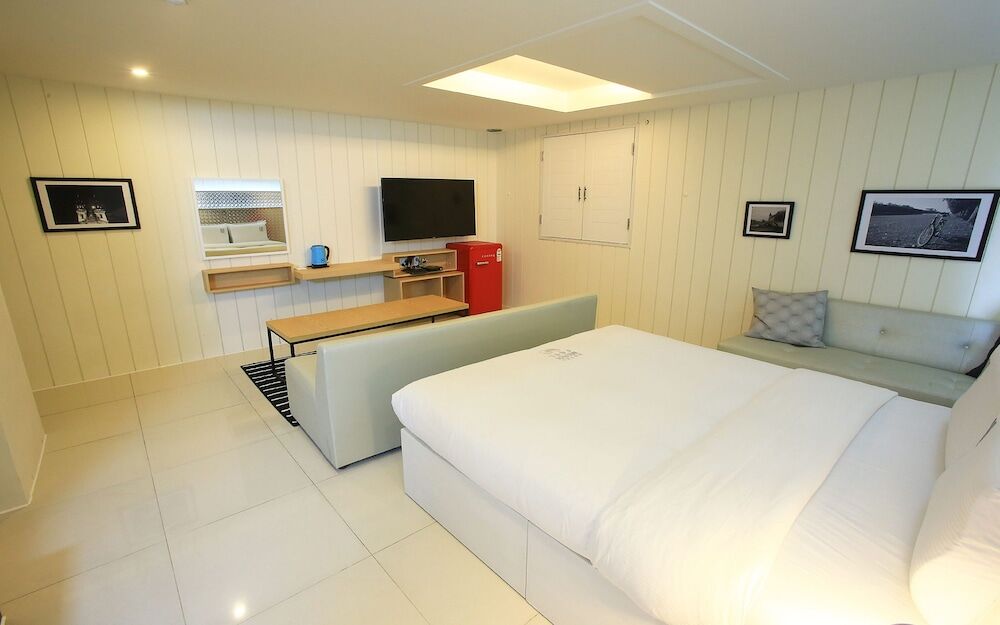 Merdi Hotel Suwon Extérieur photo